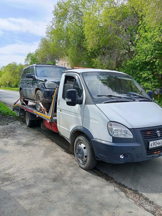 Эвакуатор Орск: погрузка легкового автомобиля
