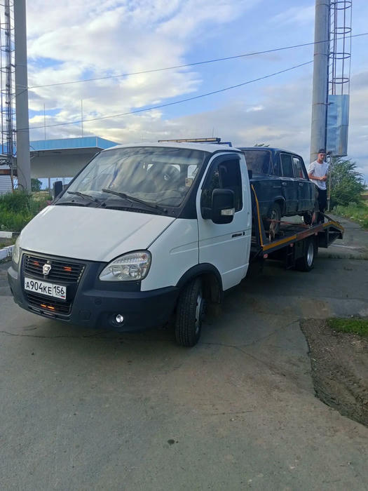 Эвакуатор Орск: погрузка легкового автомобиля